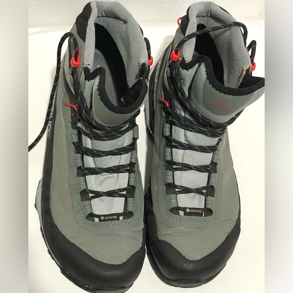 La Sportiva Gray and Black Athletic Shoes - Picture 6 of 10